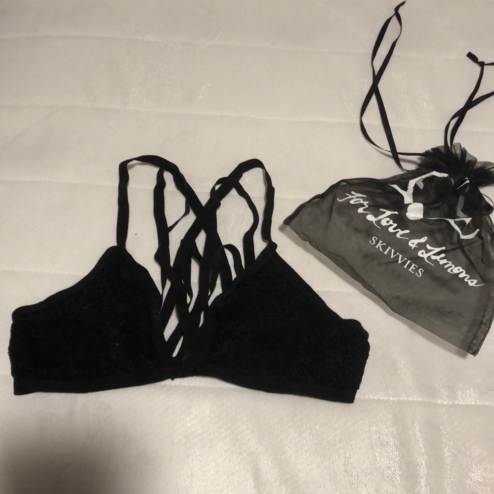 For Love and Lemons Bra 🍋✨ - Picture 5 of 5